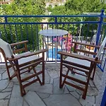 Mantos Apartment *